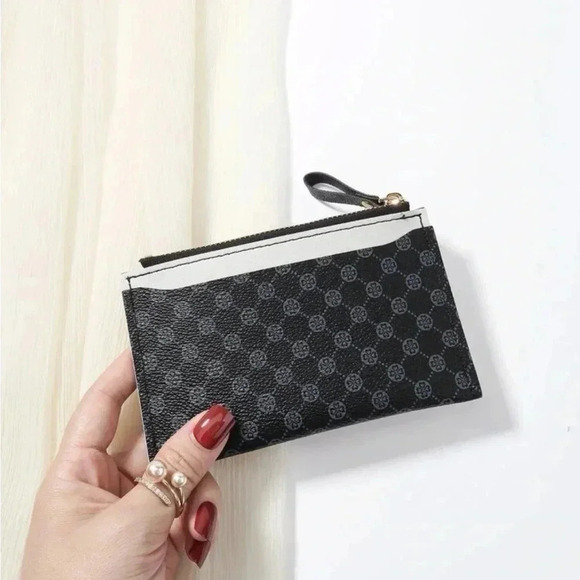 ⚠️Clearance Black And White Patterned Print Cardholder / Wallet - Picture 2 of 5